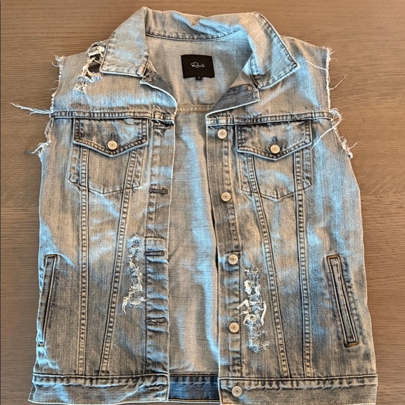 Rails - Picture 1 of 3